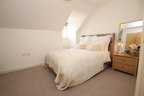 1 bedroom apartment for sale, Constance Grove, Dartford