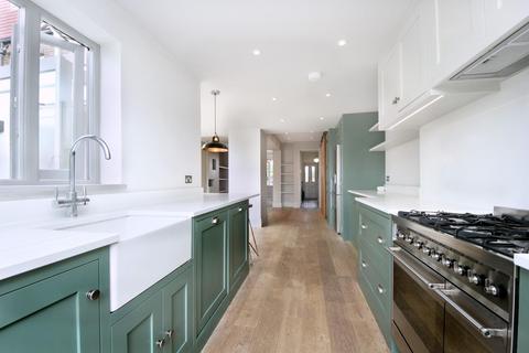 44 Haslemere Avenue, London, W13 9UJ
