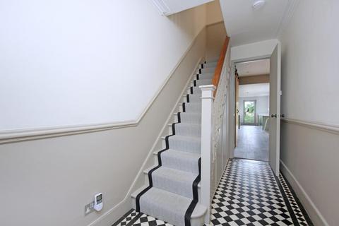 44 Haslemere Avenue, London, W13 9UJ