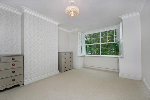 44 Haslemere Avenue, London, W13 9UJ