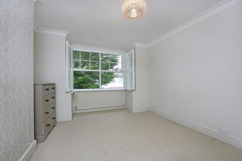 44 Haslemere Avenue, London, W13 9UJ