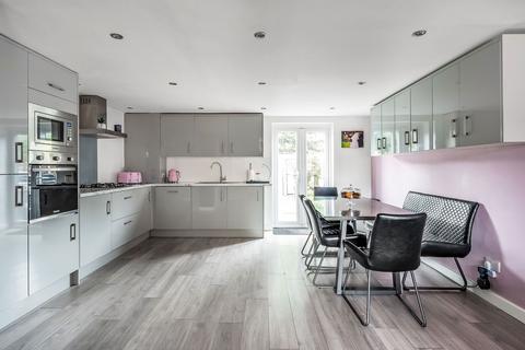undefined, Stirling Close, Banstead SM7