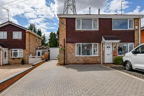 44 Forge Valley Way, Wombourne, Wolverhampton, WV5 8JT