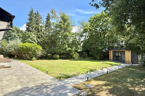 4 bedroom detached house for sale, St Ives Park, Ashley Heath, BH24 2JX