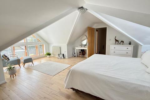 4 bedroom detached house for sale, St Ives Park, Ashley Heath, BH24 2JX