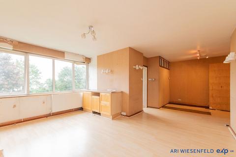 2 bedroom flat for sale, Bridge Lane, London NW11