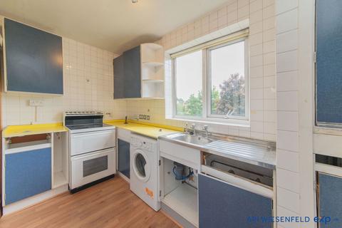 2 bedroom flat for sale, Bridge Lane, London NW11