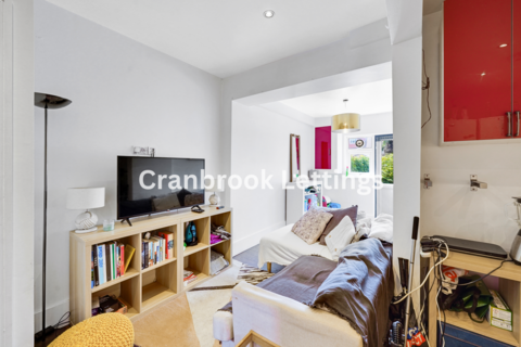 49 Waremead Road, Ilford, IG2 6TF