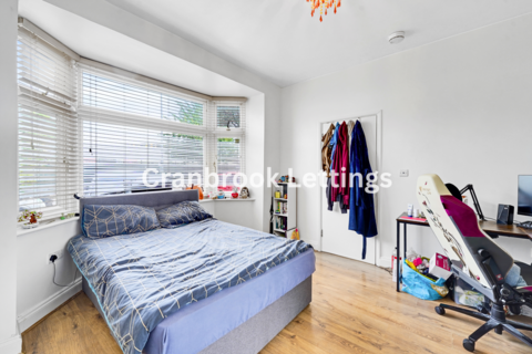 49 Waremead Road, Ilford, IG2 6TF
