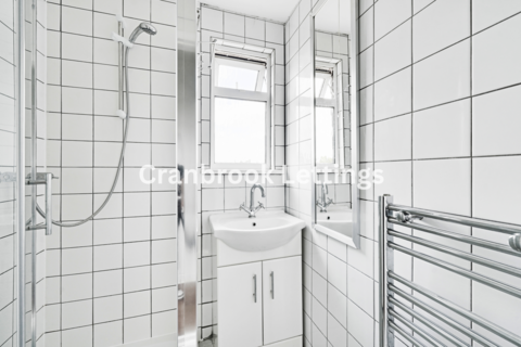 49 Waremead Road, Ilford, IG2 6TF