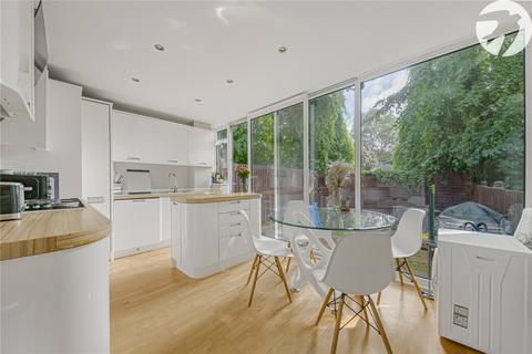 25 Monks Orchard, Dartford, DA1 2TB