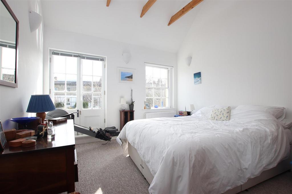 Bedroom one.JPG