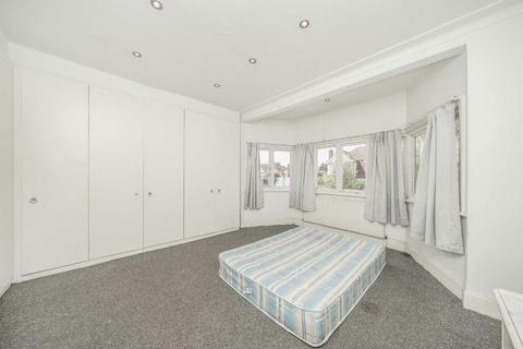 24 Allington Road, London, NW4 3DE
