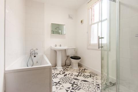 2 bedroom terraced house to rent, Neville Terrace, York YO31