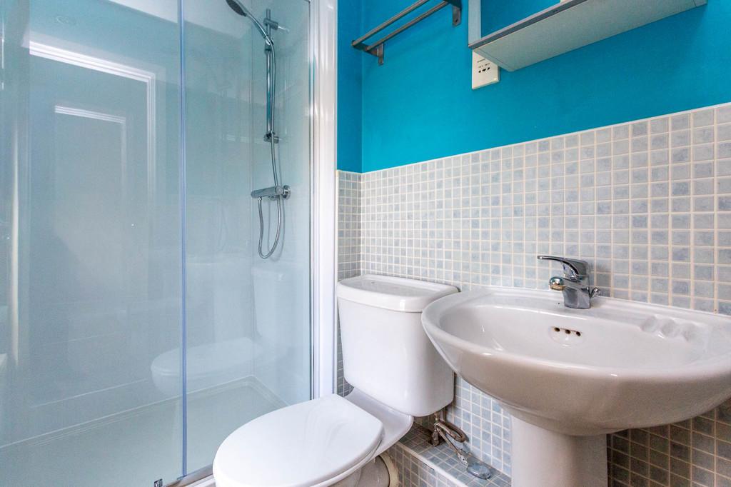 Ensuite shower room