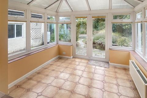 20 Angmering Way, Rustington, Littlehampton, BN16 3RA
