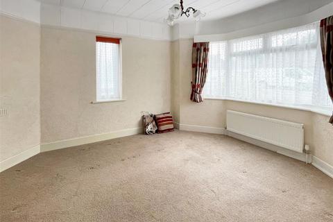 20 Angmering Way, Rustington, Littlehampton, BN16 3RA