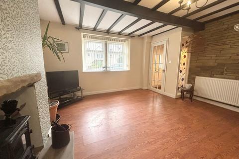 2 bedroom cottage for sale, Bradford Road, Clayton, Bradford