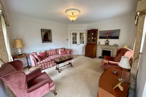 2 bedroom apartment for sale, Hampton Court, Solihull B91