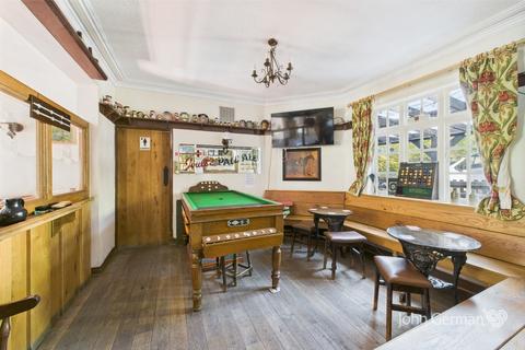 2 bedroom semi-detached house for sale, Burton Road, Coton-in-the-Elms
