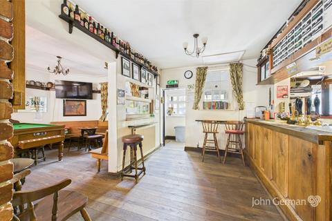 2 bedroom semi-detached house for sale, Burton Road, Coton-in-the-Elms