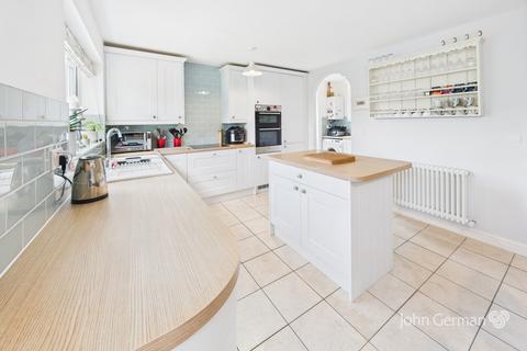 22 Bowling Green Road, Uttoxeter, ST14 7HW