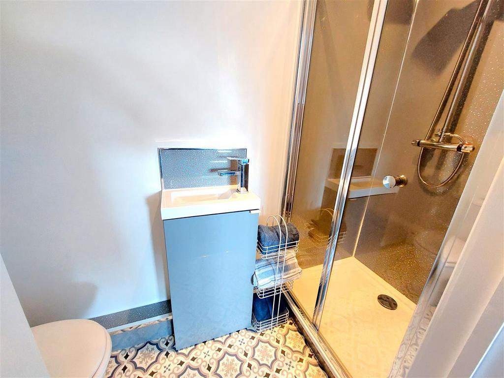 Bedroom 5