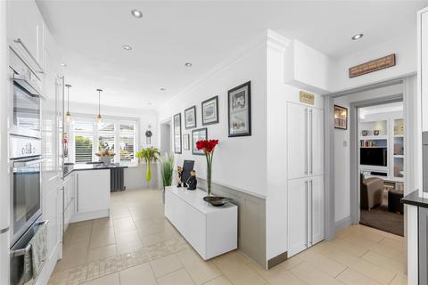 30 Lakehurst Road, Epsom, KT19 0ES