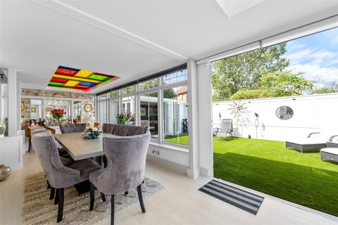 30 Lakehurst Road, Epsom, KT19 0ES