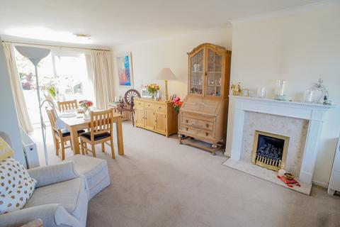 12 Rowan Drive, Wootton Bassett, Swindon, SN4 7ES