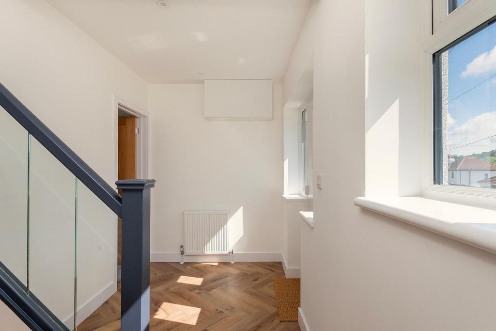4 H2 LBH - Hallway C.jpg