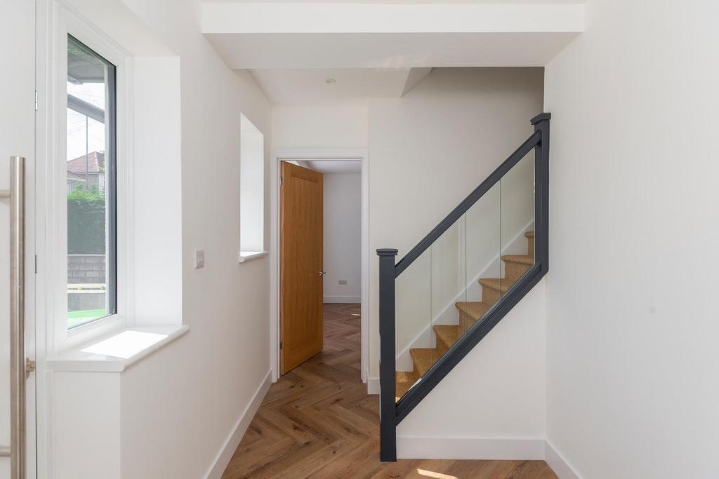 4 H2 LBH - Hallway A.jpg