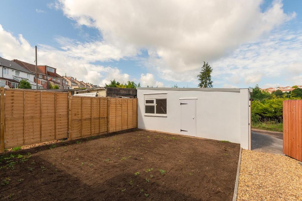 4 H2 LBH - External H.jpg