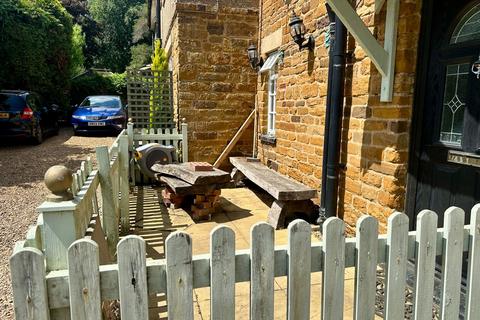 20 Beech Lane, Kislingbury, Northampton, NN7 4AL
