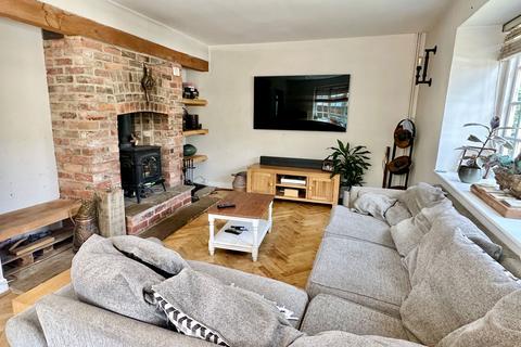 20 Beech Lane, Kislingbury, Northampton, NN7 4AL