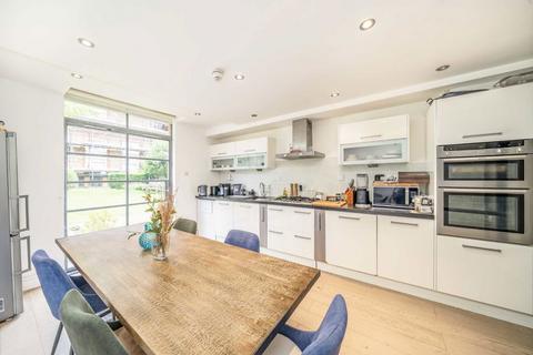 2 bedroom terraced house for sale, Burns Road, London SW11