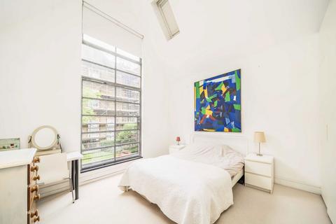 2 bedroom terraced house for sale, Burns Road, London SW11