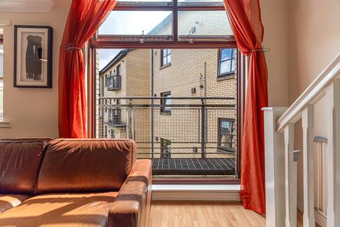 2/1, 21 Handel Place, Glasgow, G5 0TP
