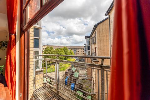 2/1, 21 Handel Place, Glasgow, G5 0TP