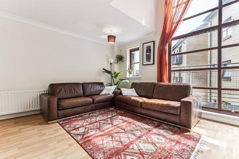 2/1, 21 Handel Place, Glasgow, G5 0TP