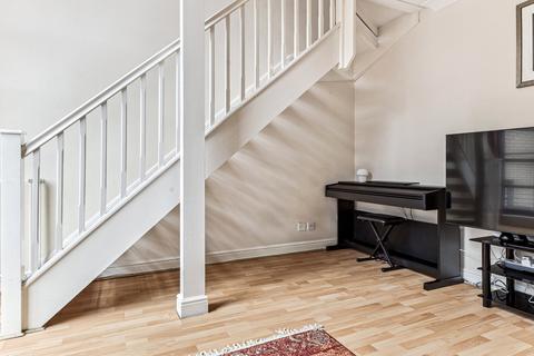 2/1, 21 Handel Place, Glasgow, G5 0TP