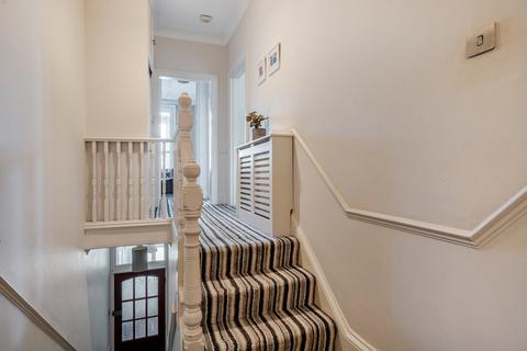 2 bedroom flat for sale, Sidney Road, Beckenham, Kent, BR3