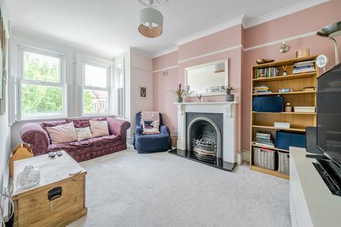 2 bedroom flat for sale, Sidney Road, Beckenham, Kent, BR3