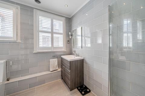 16 Sidney Road, Beckenham, BR3 4QA