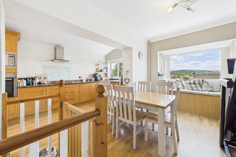 4 bedroom semi-detached house for sale, St Quentin Drive, Bradway, S17 4PP