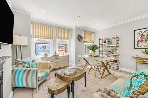 22a Vanderbilt Road, London, SW18 3BQ