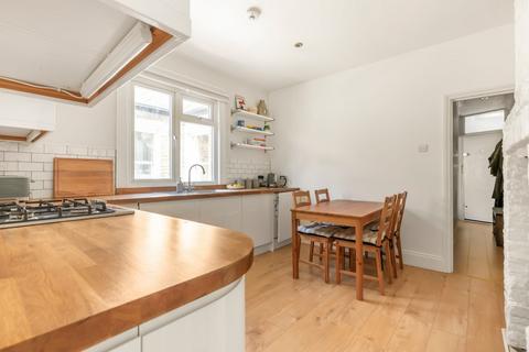 17c Treport Street, London, SW18 2BW