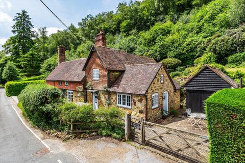 3 bedroom village house for sale, Coldharbour, Dorking, Surrey, RH5 6HG.