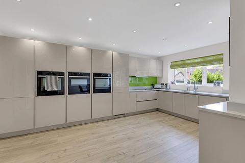 4 bedroom detached house for sale, Newtons Crescent, Sandbach, CW11 4TS