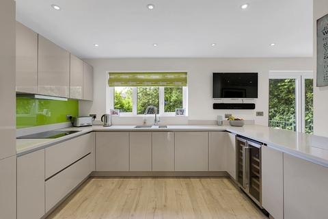 4 bedroom detached house for sale, Newtons Crescent, Sandbach, CW11 4TS